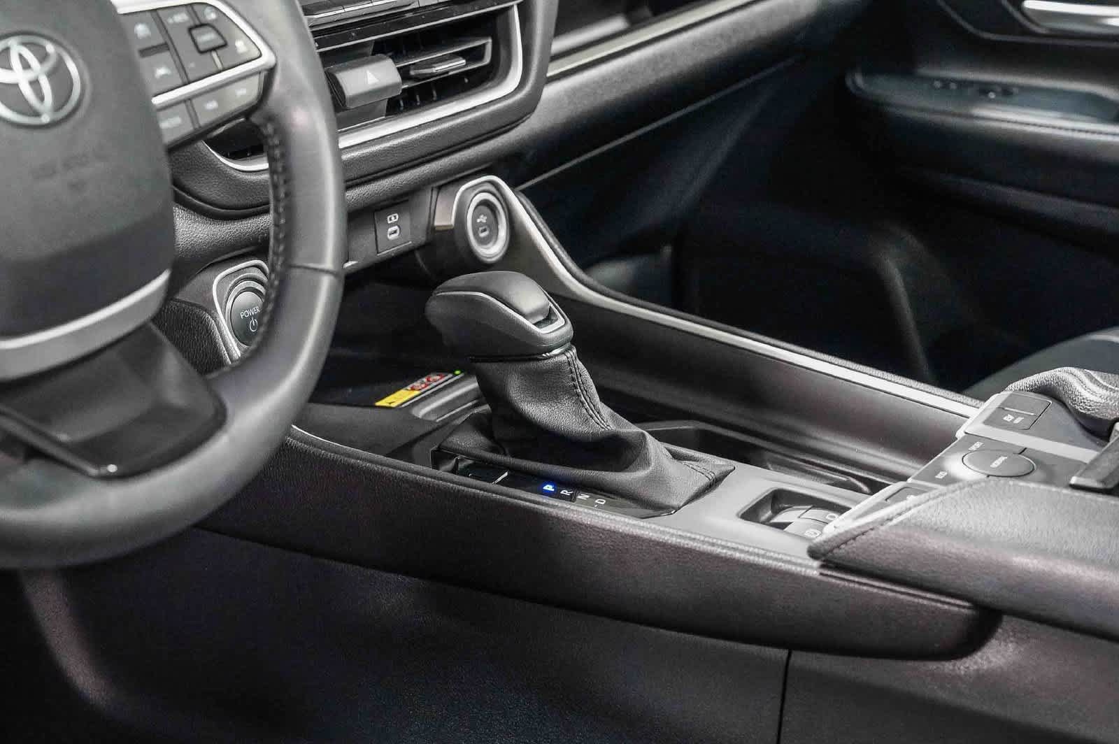 Certified 2025 Toyota Grand Highlander XLE FWD image 25