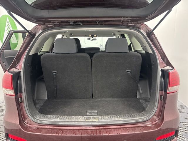 Used 2019 Kia Sorento LX w/ LX Convenience Package image 14
