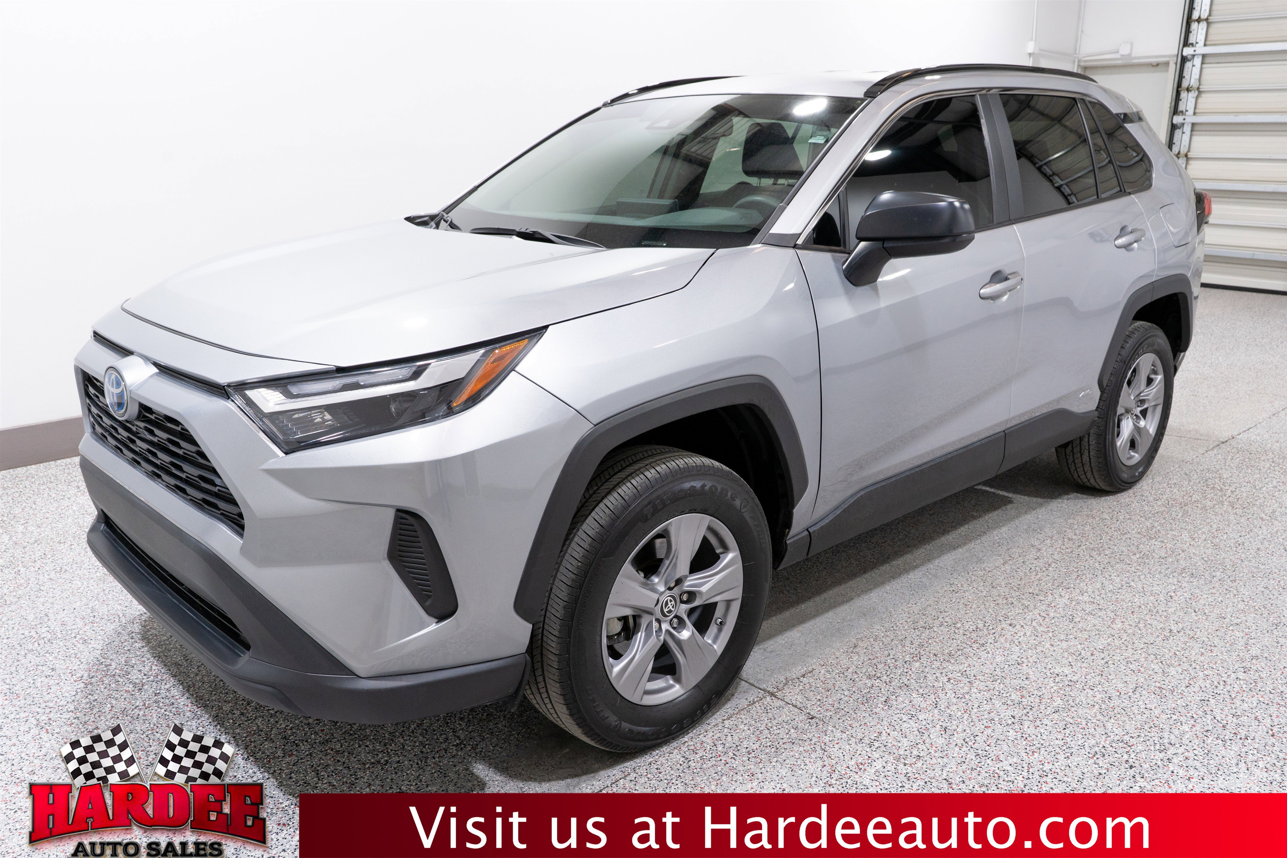 Used 2024 Toyota RAV4 LE image 2