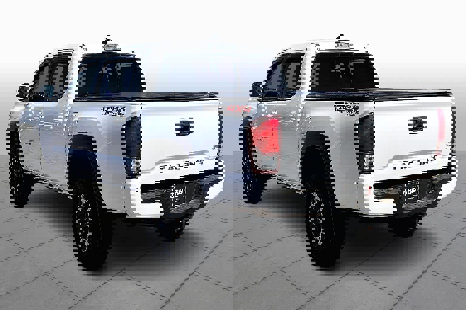 Used 2019 Toyota Tacoma TRD Off-Road image 11