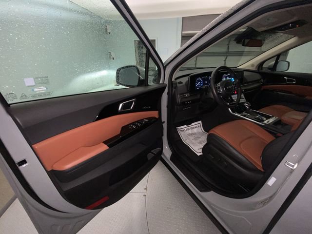 Used 2024 Kia Carnival SX FWD image 11