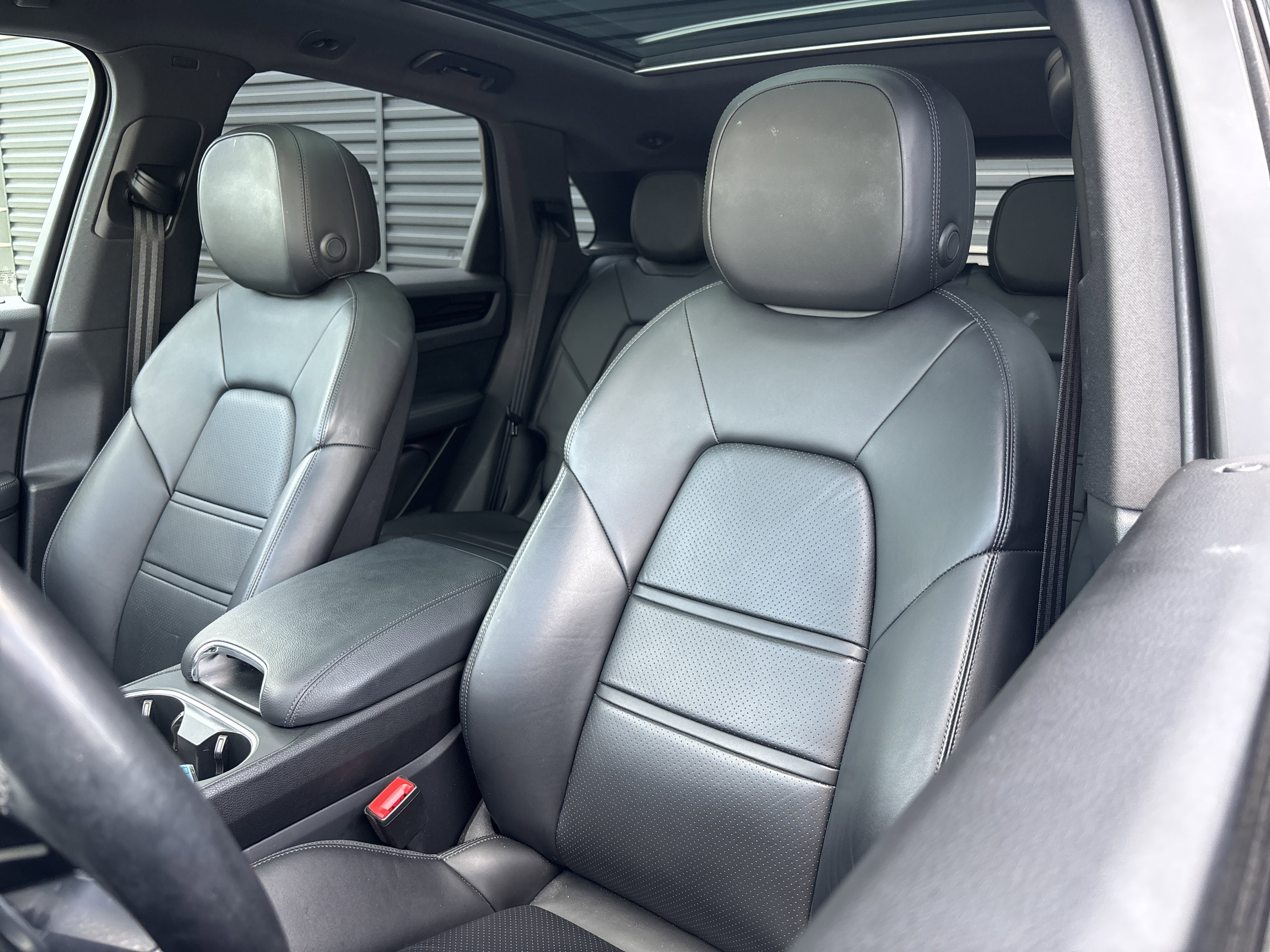 Certified 2021 Porsche Cayenne S image 29