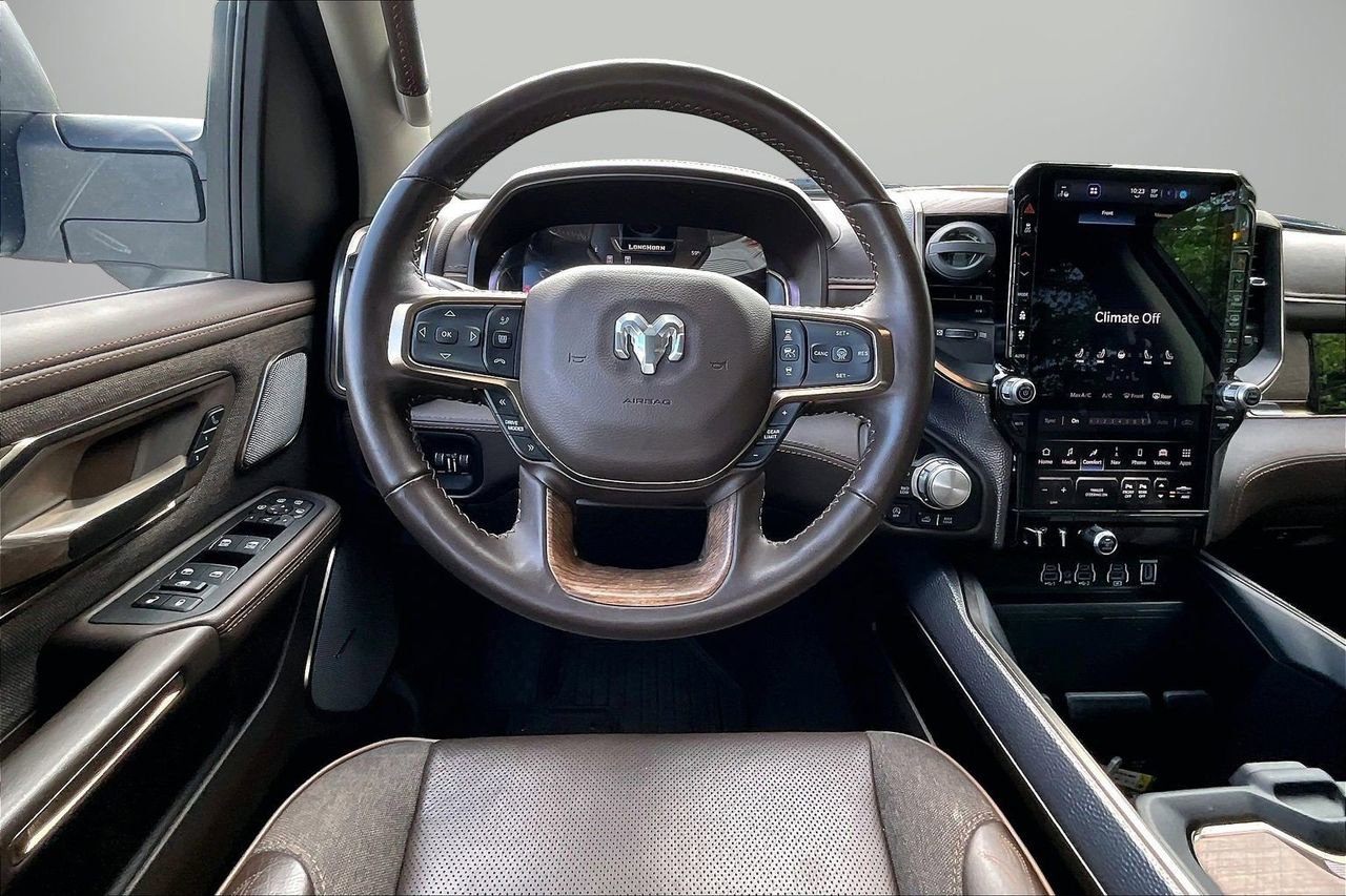 Used 2025 RAM 1500 Limited AWD/4WD image 11