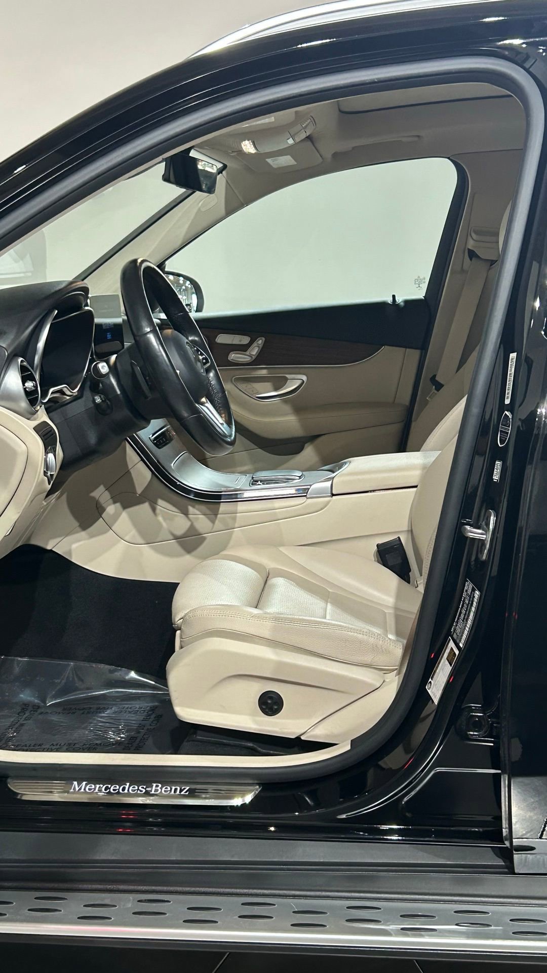 Used 2022 Mercedes-Benz GLC 300 4MATIC image 47