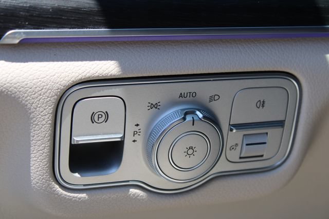Used 2022 Mercedes-Benz GLE 350 image 12