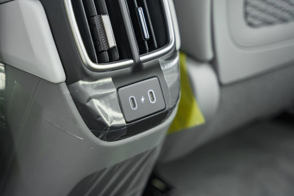 New 2024 Hyundai Ioniq 6 Limited image 32