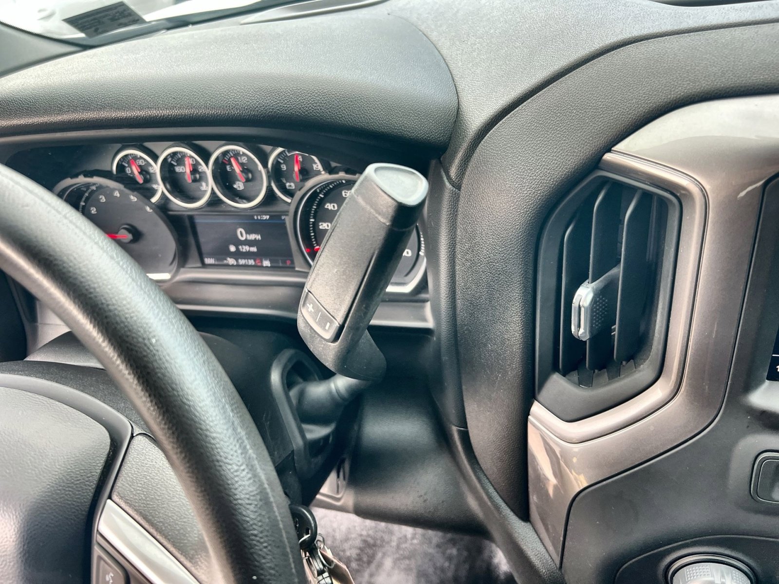 Used 2023 Chevrolet Silverado 2500 Custom w/ Custom Value Package image 21