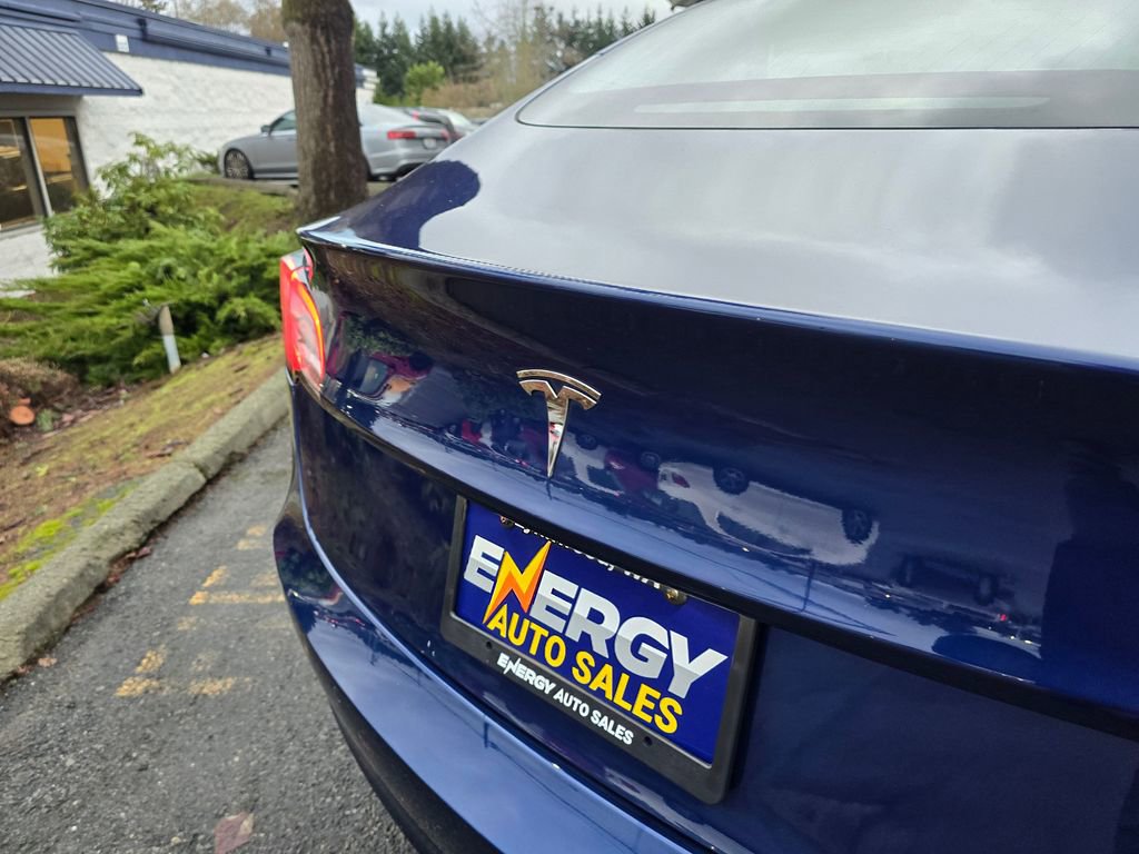 Used 2019 Tesla Model 3 Standard Range image 17