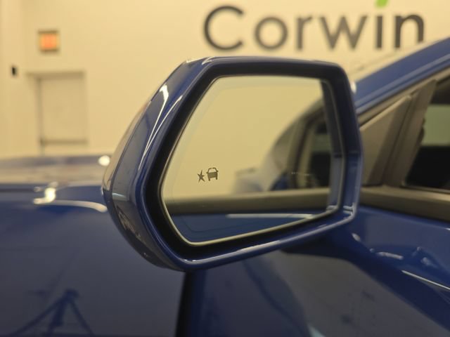 Used 2020 Chevrolet Camaro SS RWD image 32
