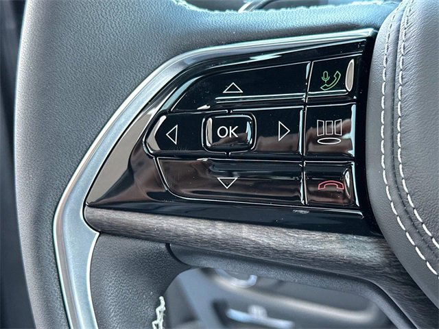 New 2025 Jeep Grand Cherokee L Overland w/ Luxury Tech Group IV image 24