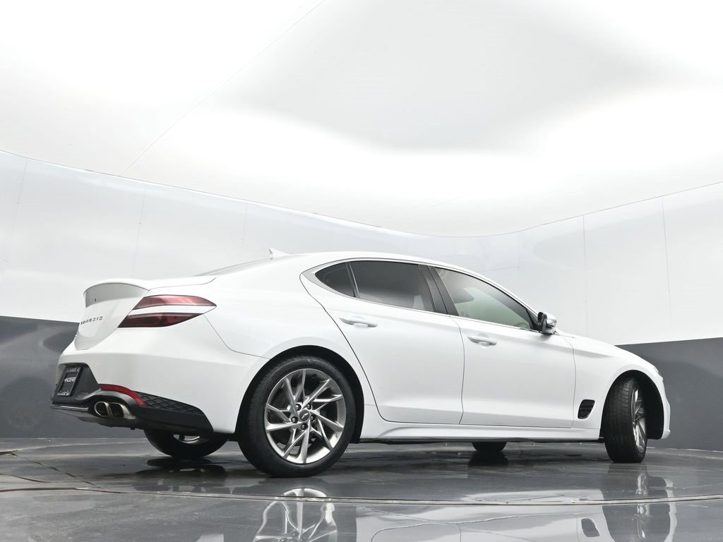 Used 2022 Genesis G70 2.0T image 36