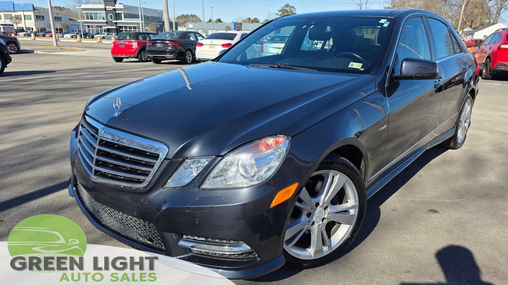 Used 2012 Mercedes-Benz E 350 4MATIC Sedan image 1
