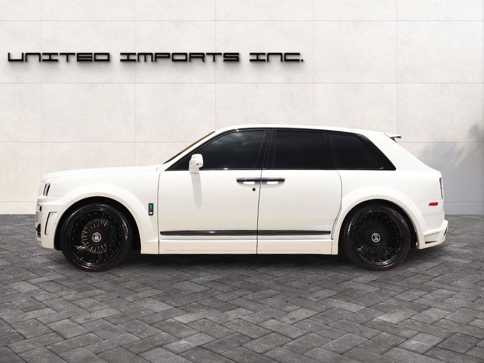 Used 2022 Rolls-Royce Cullinan w/ Cullinan Package AWD/4WD image 2