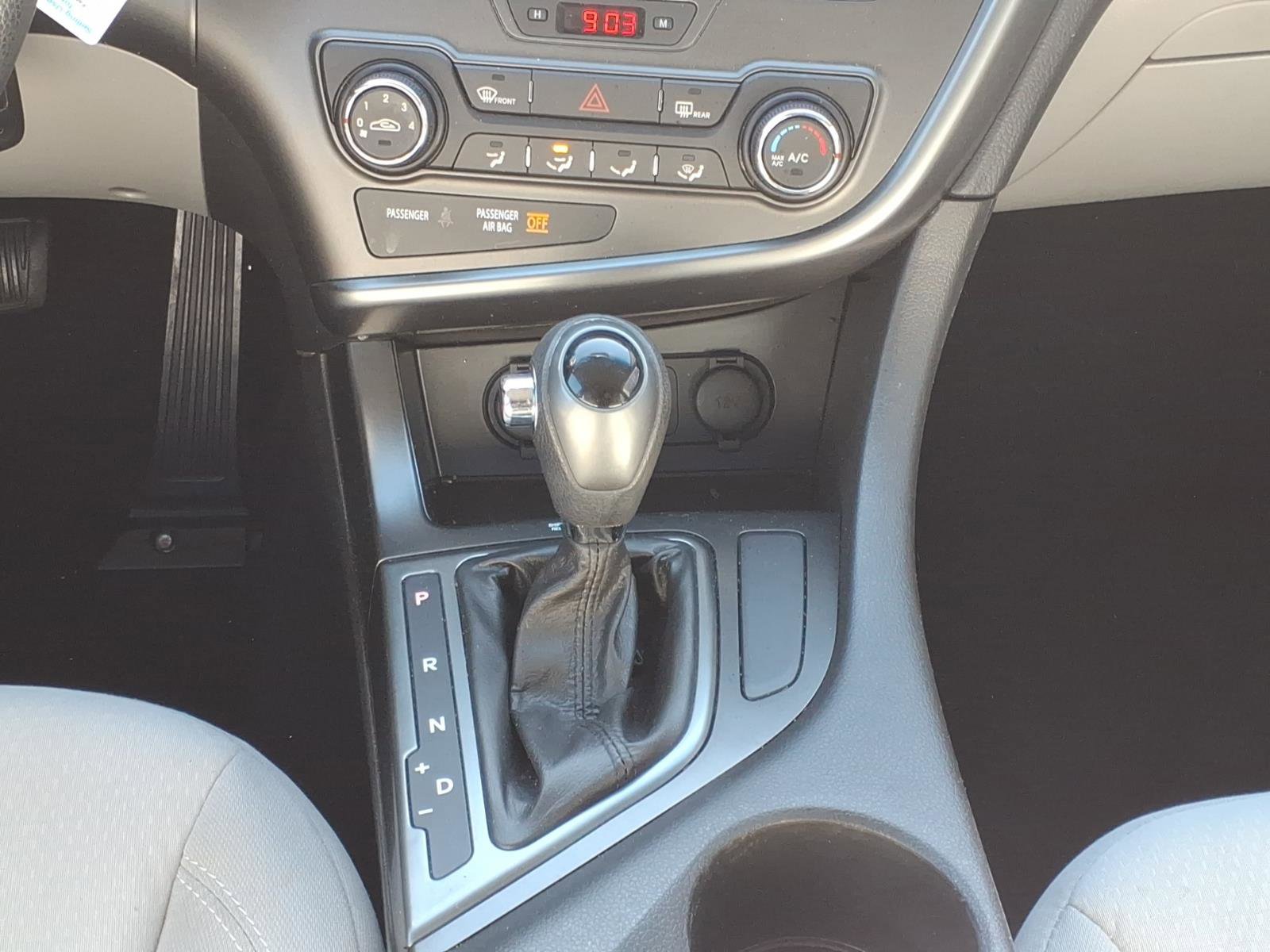 Used 2012 Kia Optima LX FWD image 6
