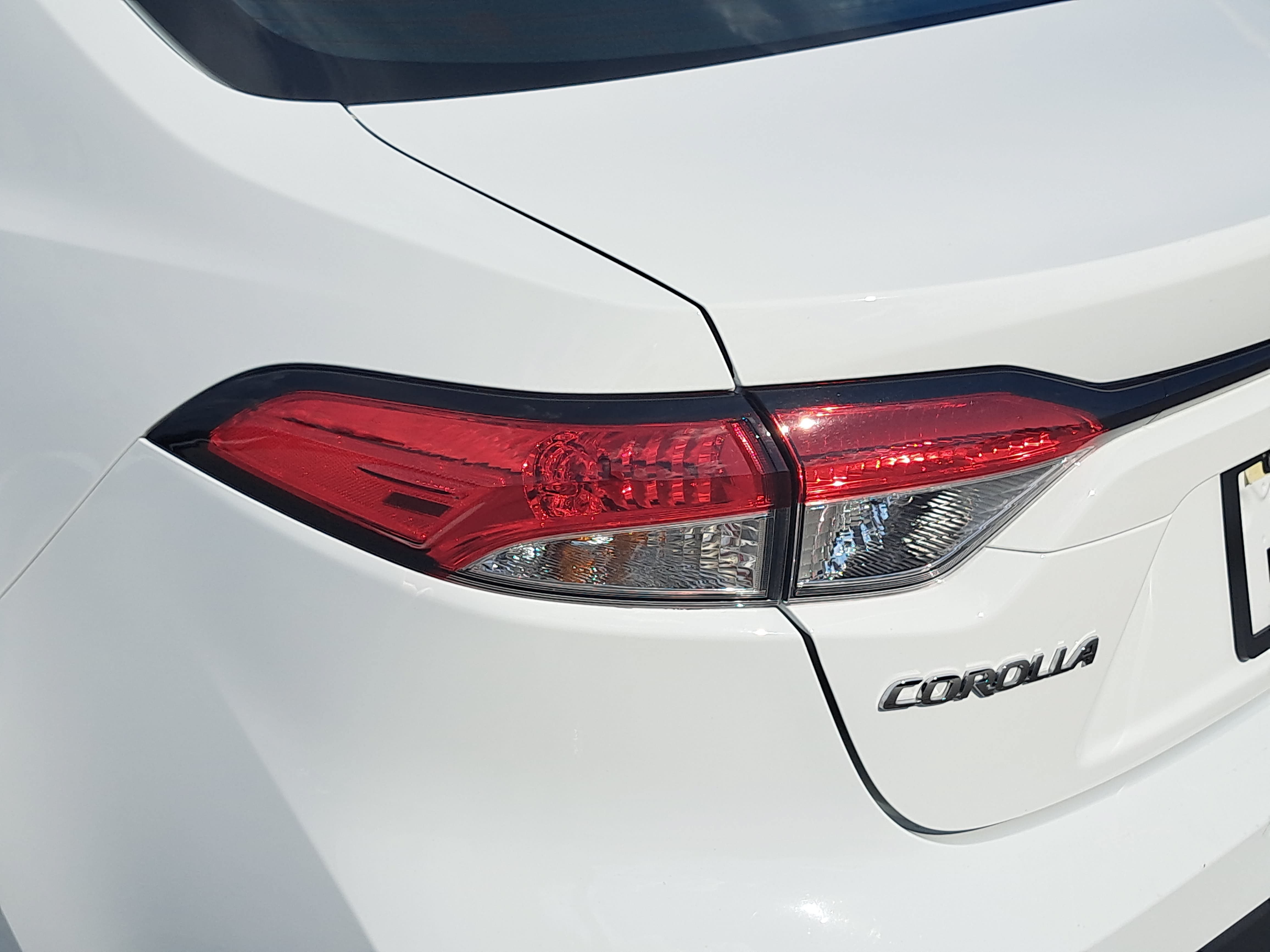 Used 2026 Toyota Corolla LE FWD image 34