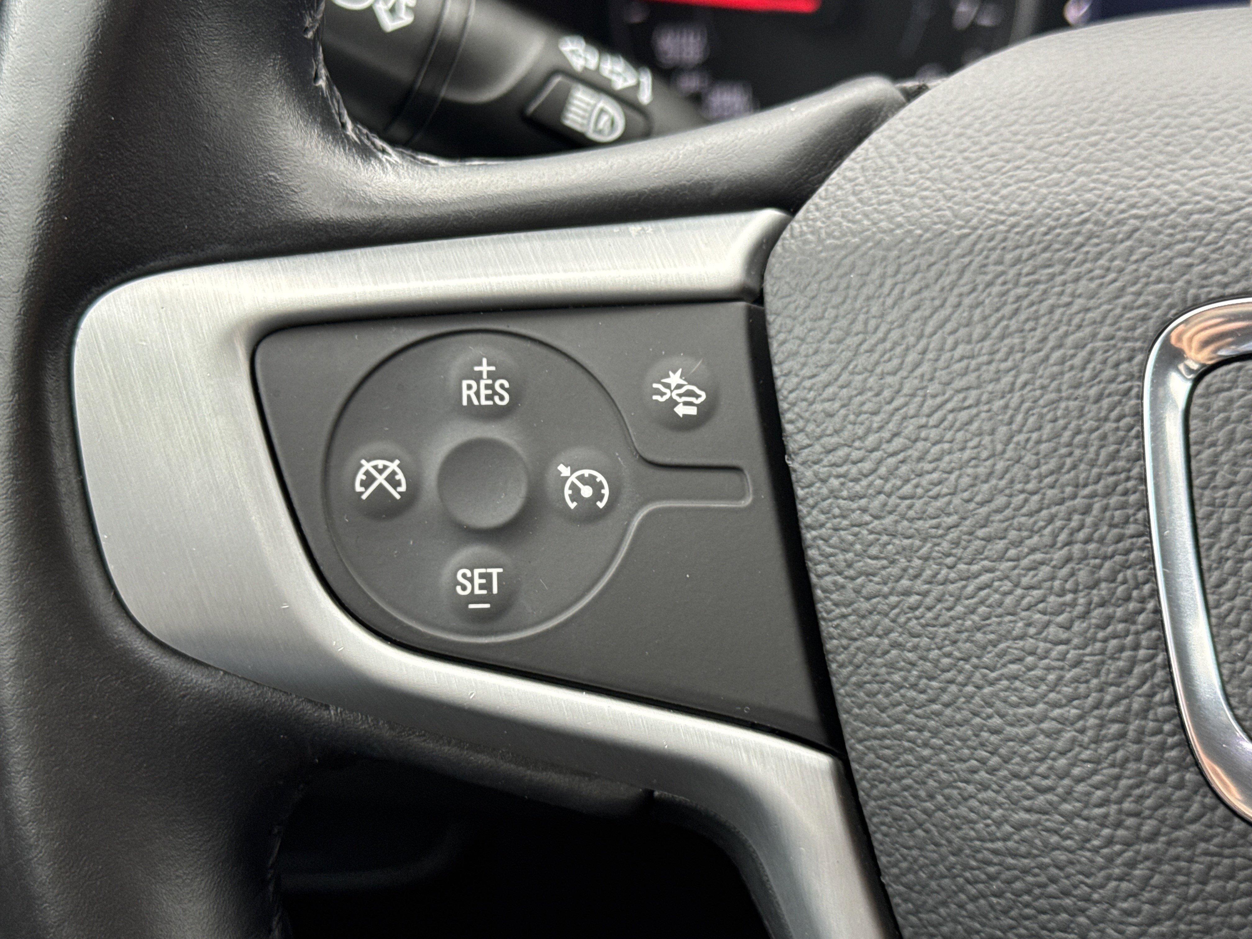 Used 2021 GMC Terrain SLE w/ Driver Convenience Package FWD image 16