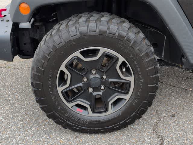 Used 2017 Jeep Wrangler Unlimited Rubicon AWD/4WD image 14