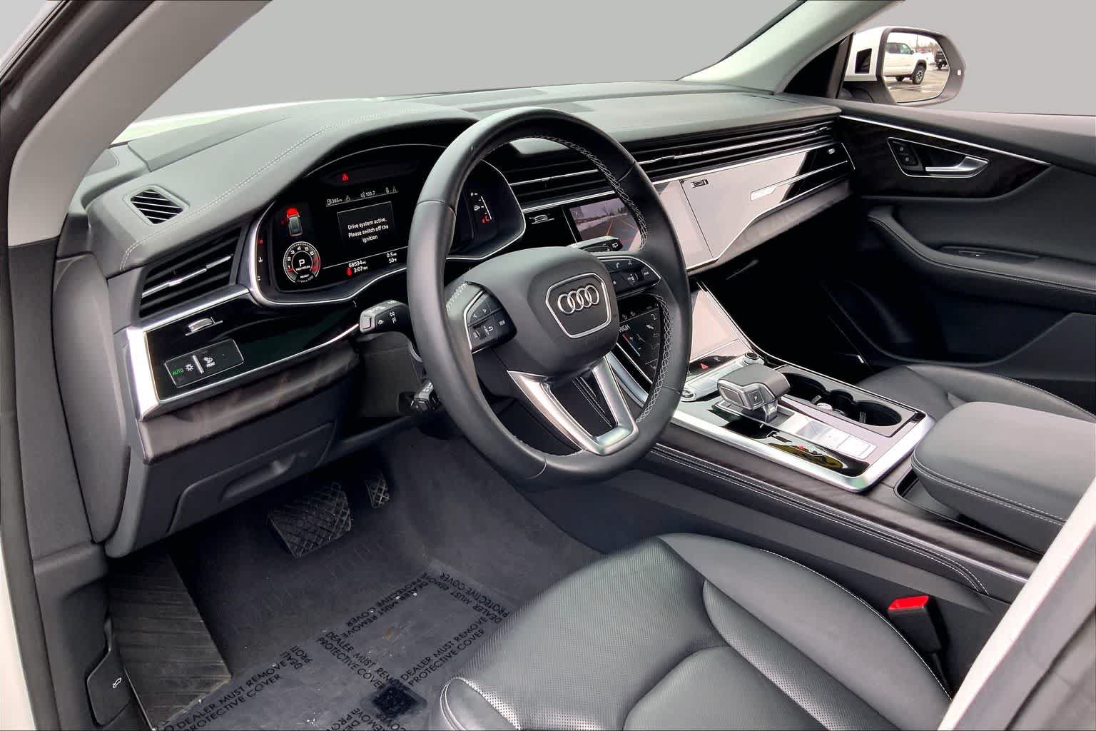 Used 2023 Audi Q8 Prestige w/ Prestige Package AWD/4WD image 17