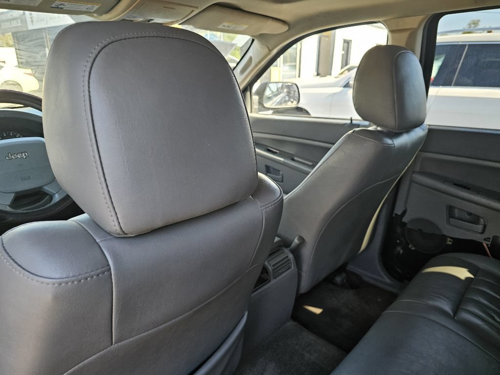 Used 2006 Jeep Grand Cherokee Laredo AWD/4WD image 21