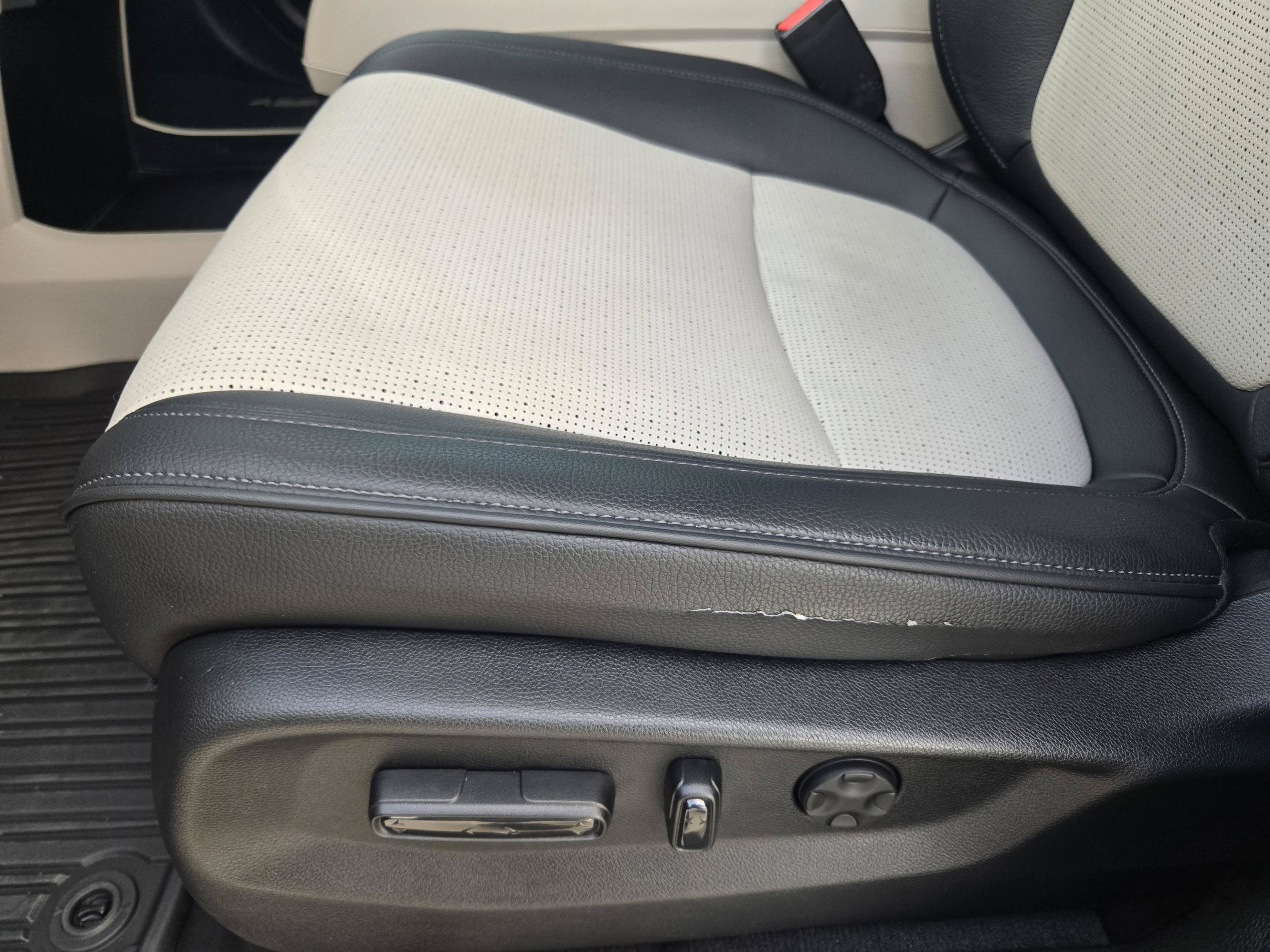 Certified 2025 Honda Odyssey Elite image 18