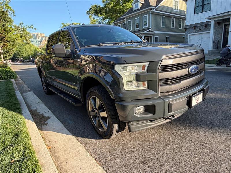 Used 2017 Ford F150 Lariat w/ Equipment Group 502A Luxury AWD/4WD image 4
