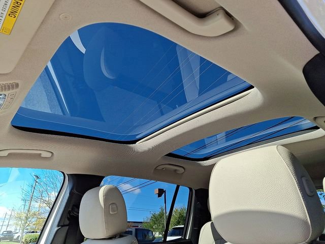 Used 2022 Mercedes-Benz GLB 250 4MATIC image 17