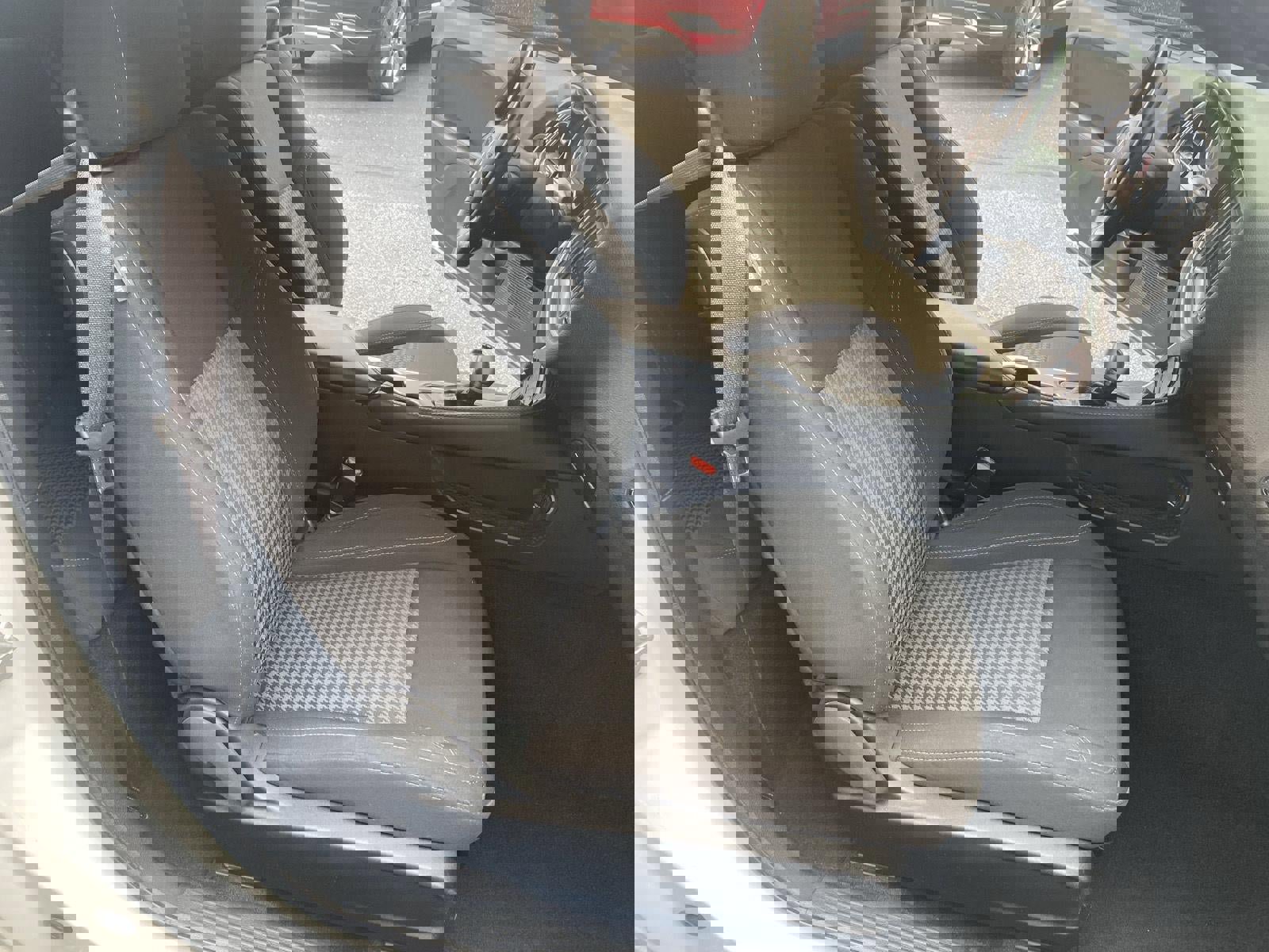 Used 2021 Dodge Challenger SXT image 27