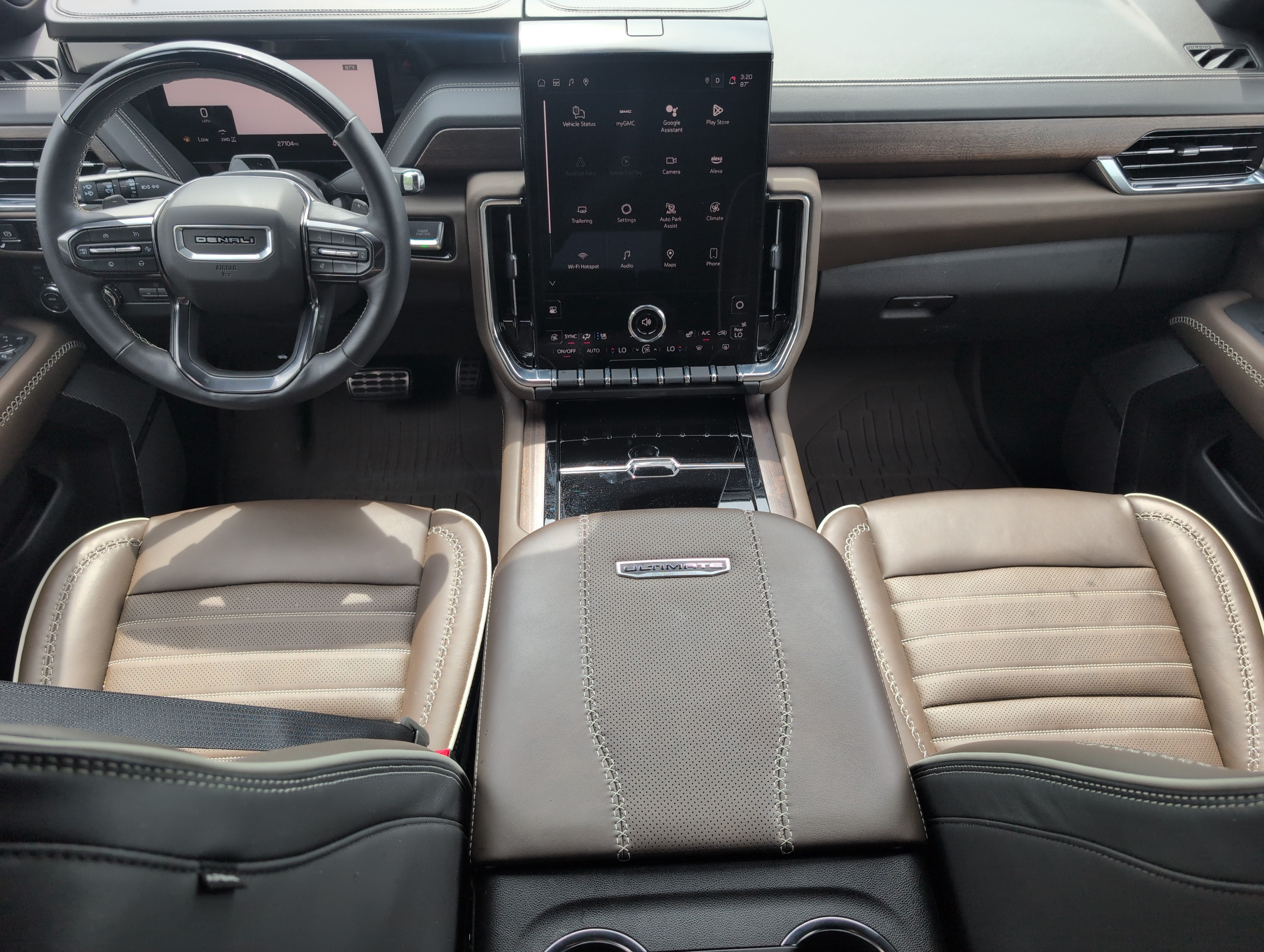 Used 2025 GMC Yukon Denali Ultimate w/ LPO, Floor Liner Package AWD/4WD image 32