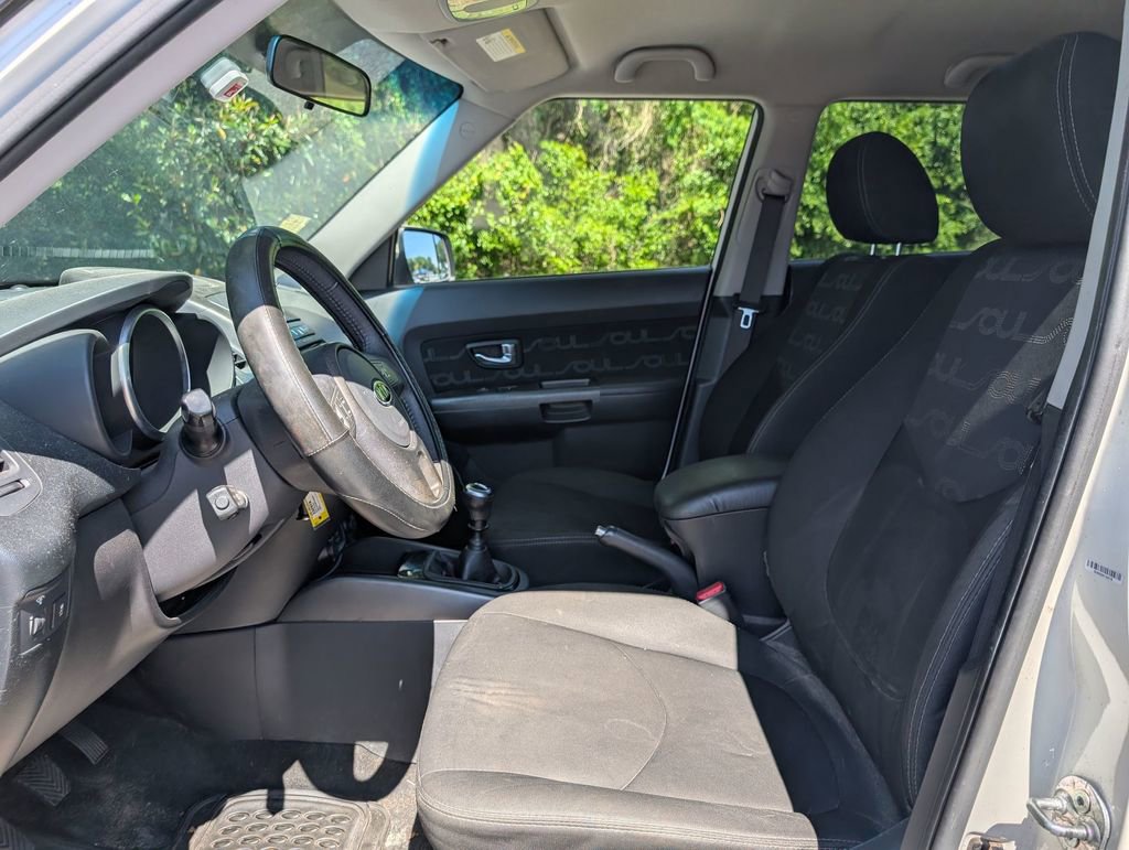 Used 2012 Kia Soul + FWD image 14