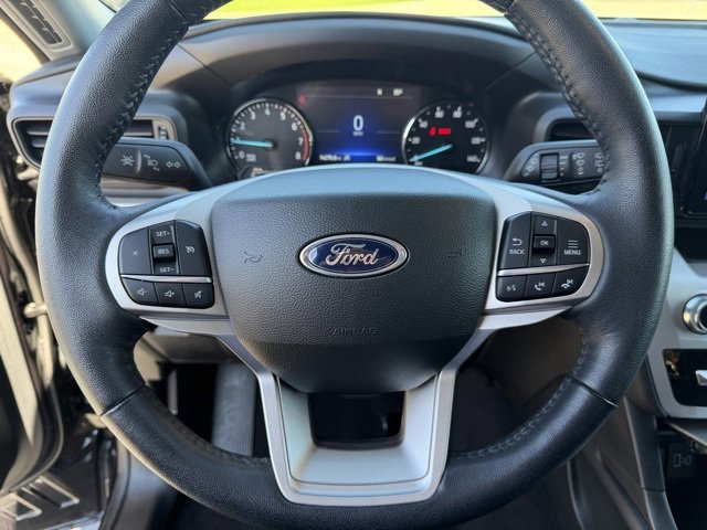 Used 2024 Ford Explorer XLT image 13