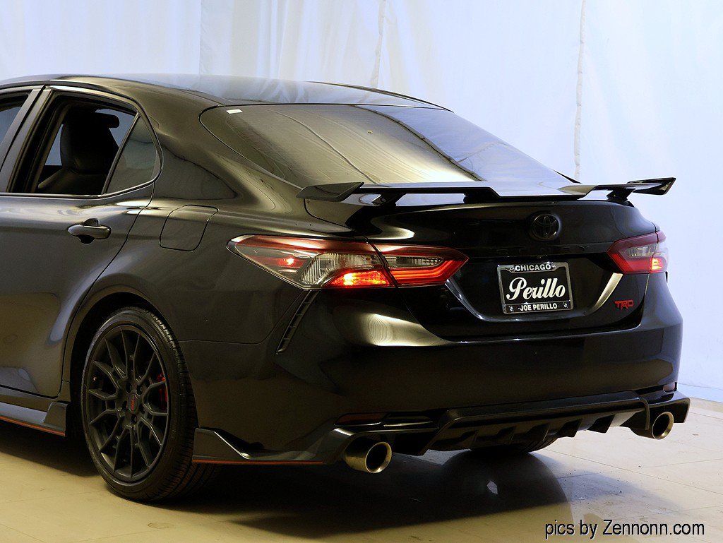 Used 2022 Toyota Camry XSE FWD image 8