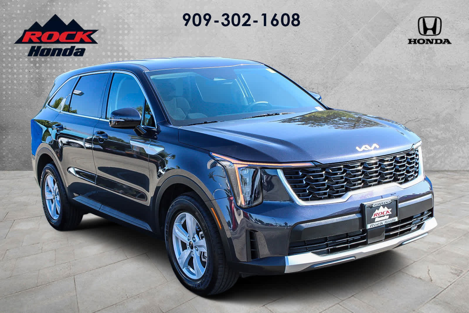 Used 2026 Kia Sorento LX FWD image 3