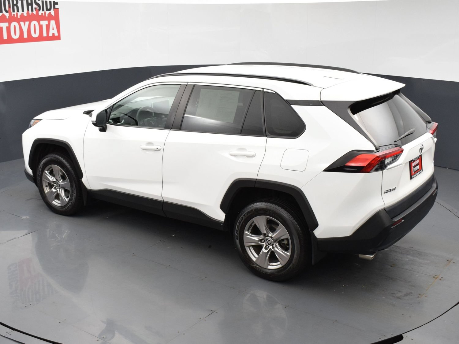 Used 2023 Toyota RAV4 XLE AWD/4WD image 18