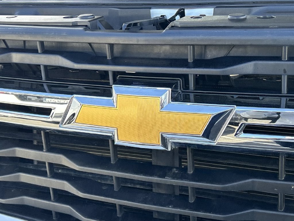 Used 2025 Chevrolet Silverado 2500 LT w/ Convenience Package AWD/4WD image 36