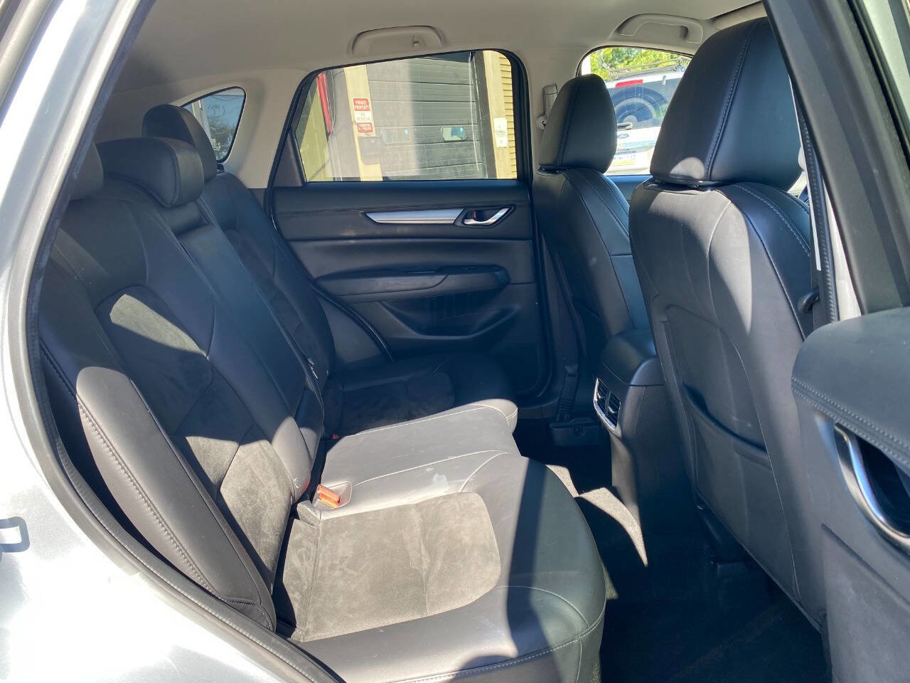 Used 2020 MAZDA CX-5 Touring image 27