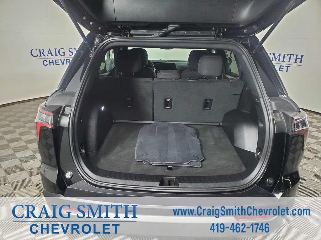 Used 2025 Chevrolet Equinox LT FWD image 12