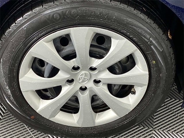 Used 2023 Toyota Corolla LE image 28