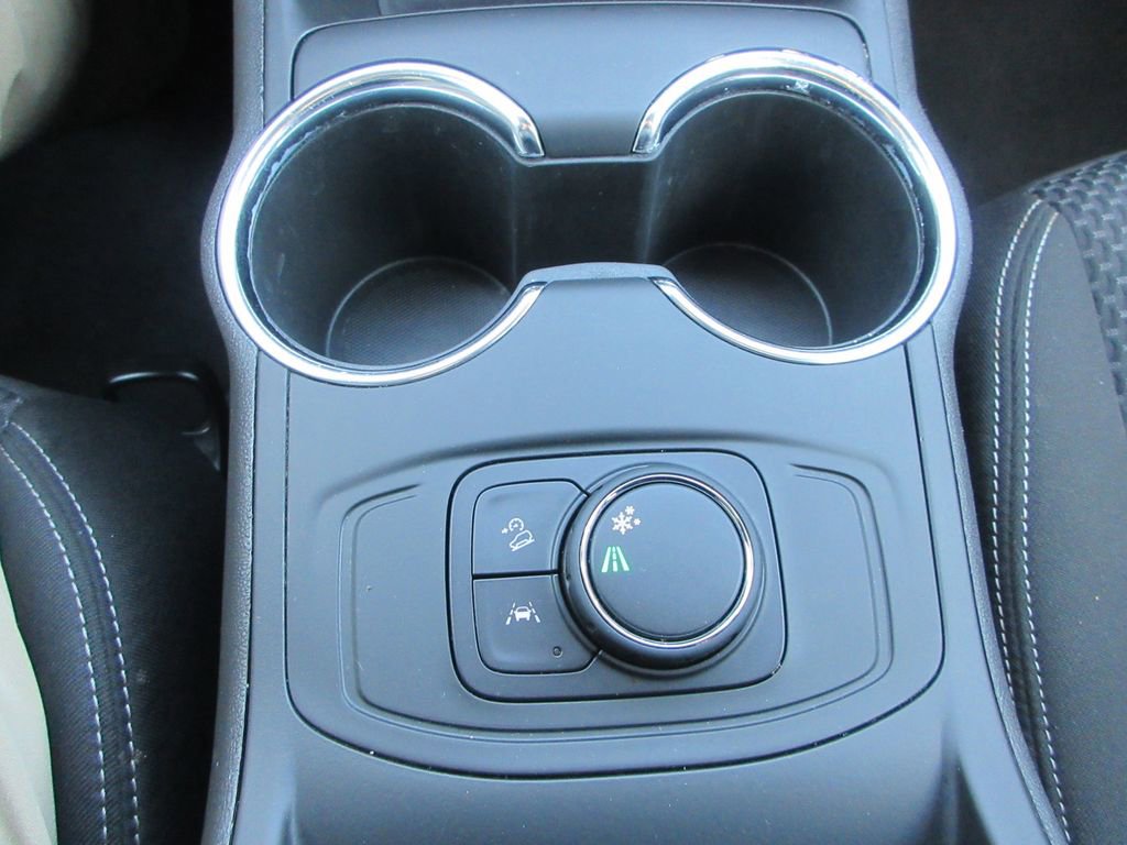 Certified 2023 GMC Terrain SLE image 27