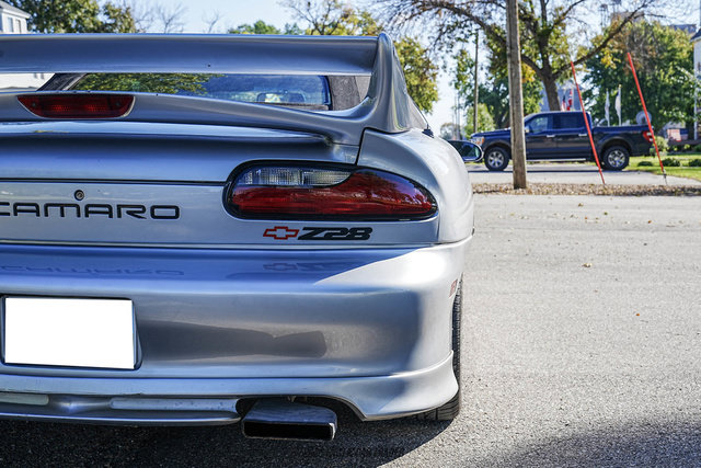 Used 1995 Chevrolet Camaro Z28 RWD image 64