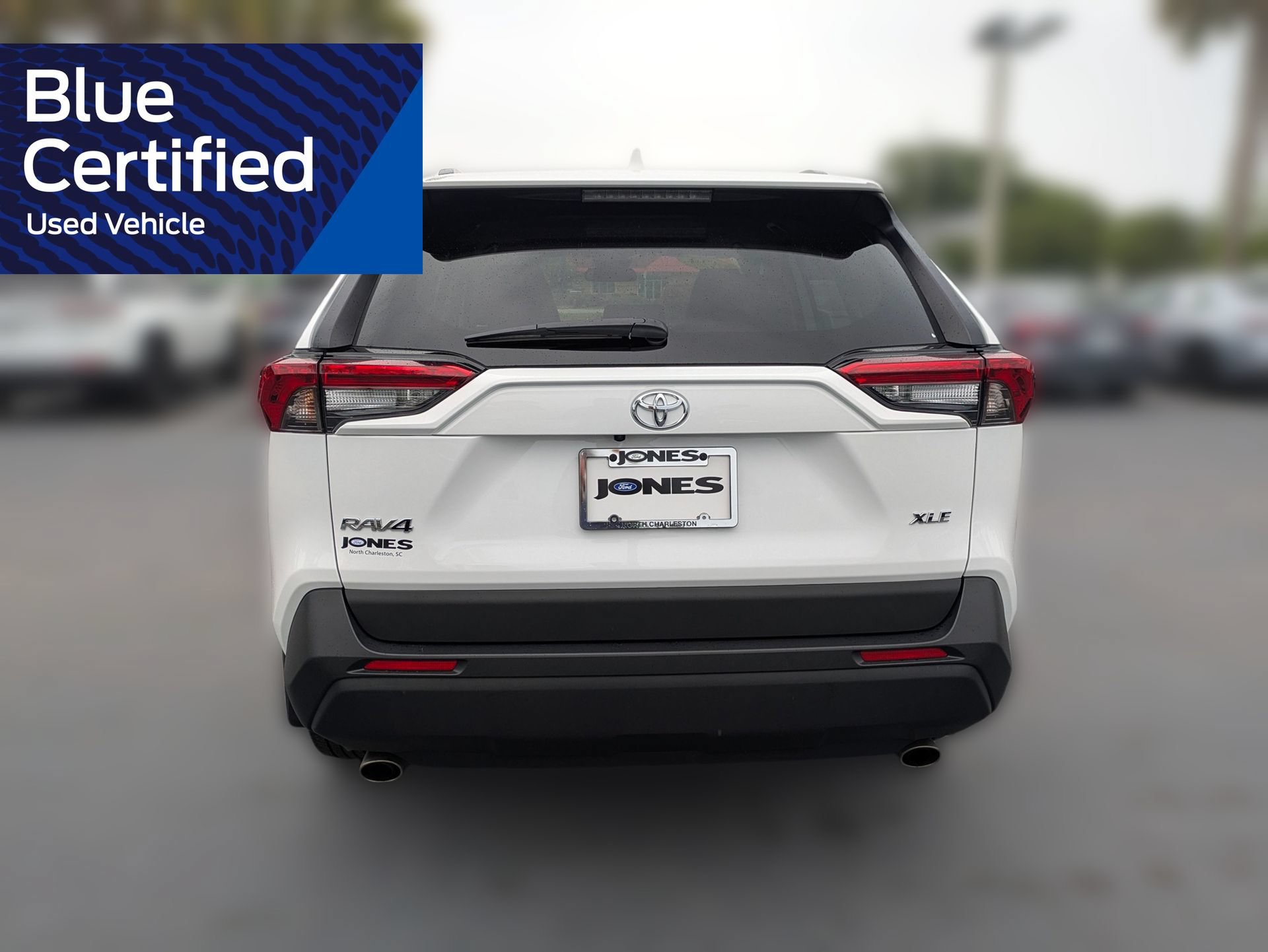 Used 2024 Toyota RAV4 XLE w/ Convenience Package FWD image 7