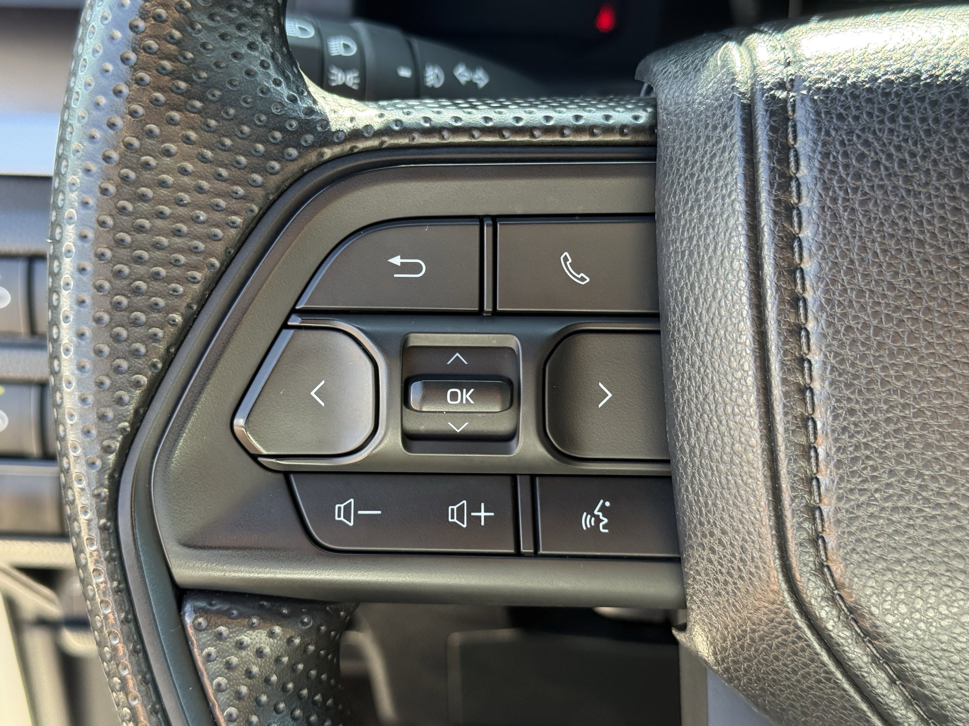 Used 2024 Toyota Tacoma SR5 image 17