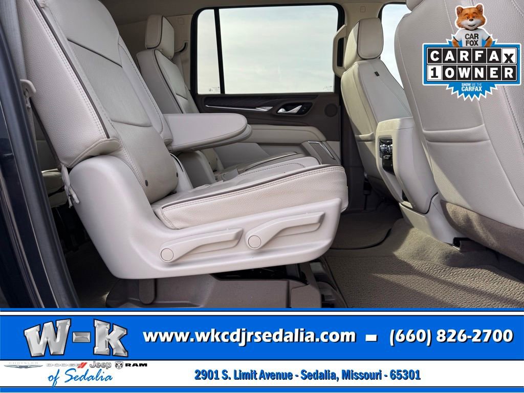 Used 2023 GMC Yukon XL Denali AWD/4WD image 32