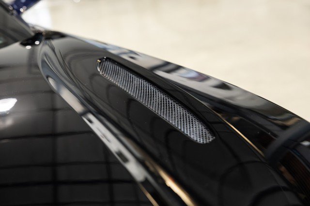 Used 2021 Aston Martin DB11 Volante image 12