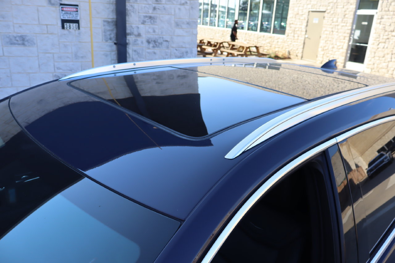 Used 2025 Cadillac XT5 Premium Luxury FWD image 4