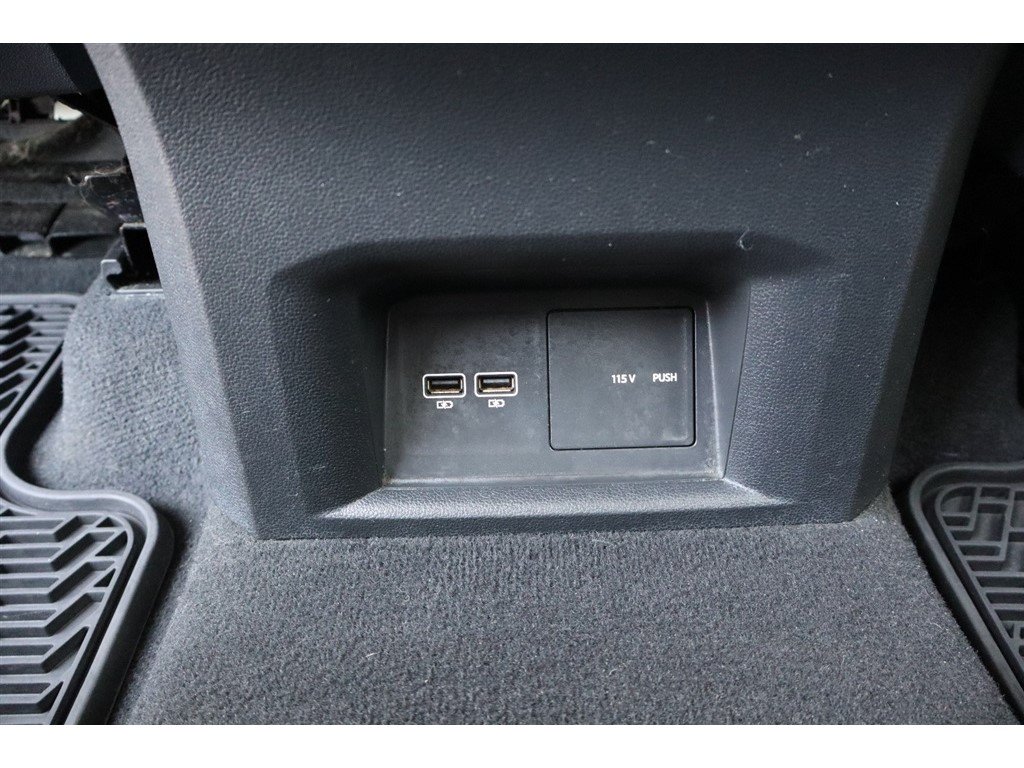 Used 2021 Volkswagen Atlas SE FWD image 22