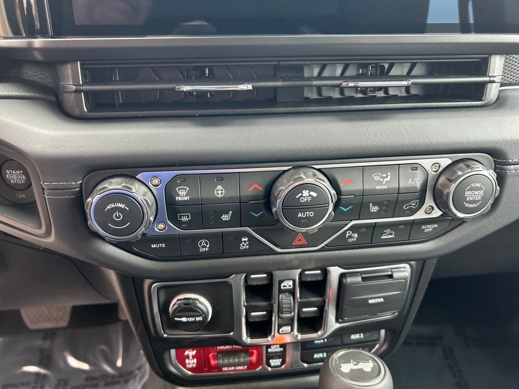 New 2026 Jeep Wrangler Unlimited Rubicon w/ Safety Group image 16