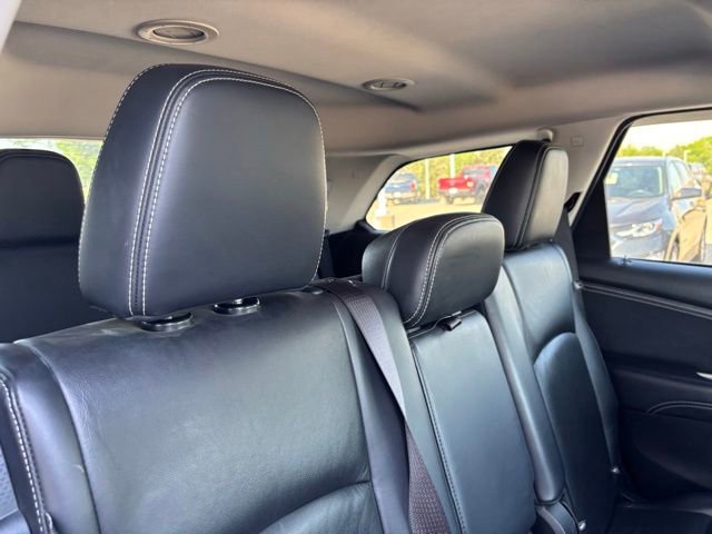 Used 2018 Dodge Journey Crossroad w/ Nav & Sun Group FWD image 23