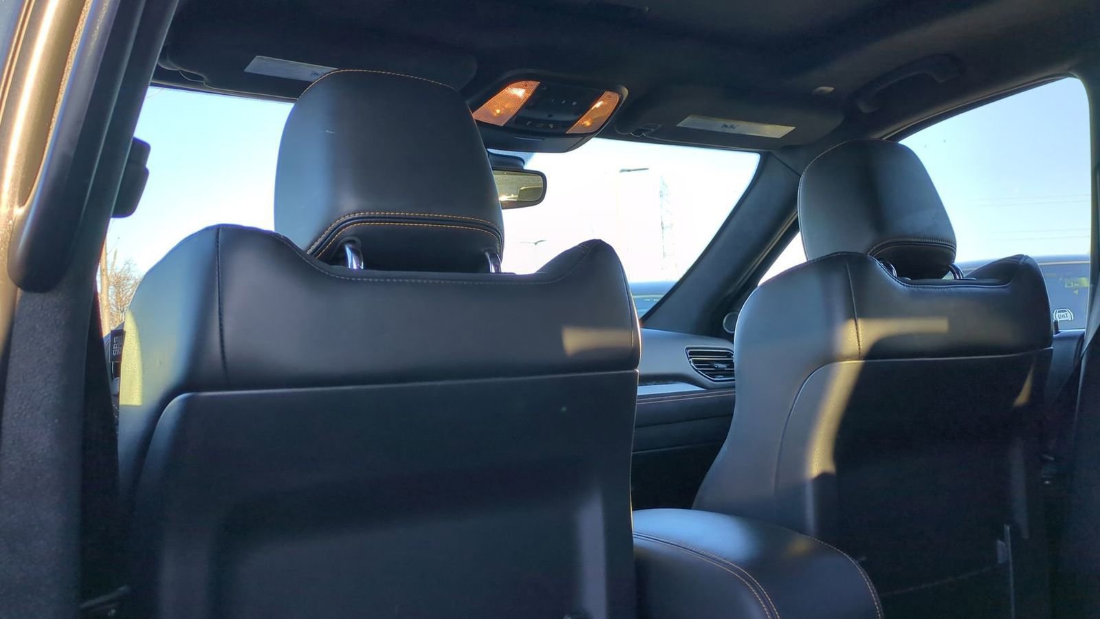 Used 2023 Dodge Durango R/T w/ Hemi Orange Plus Package image 22