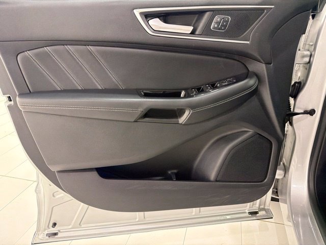 Used 2016 Ford Edge Sport w/ Equipment Group 401A AWD/4WD image 10