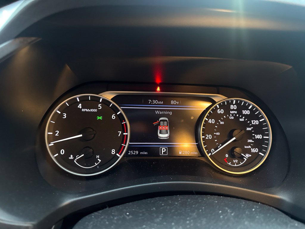 Used 2025 Nissan Sentra SV FWD image 7